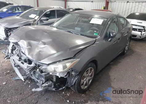 2015 Mazda Mazda3 I Sport z USA, uszkodzony, nr VIN 3MZBM1U75FM124181